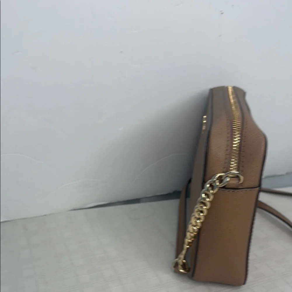 Jet Set Large Saffiano Leather Crossbody Bag